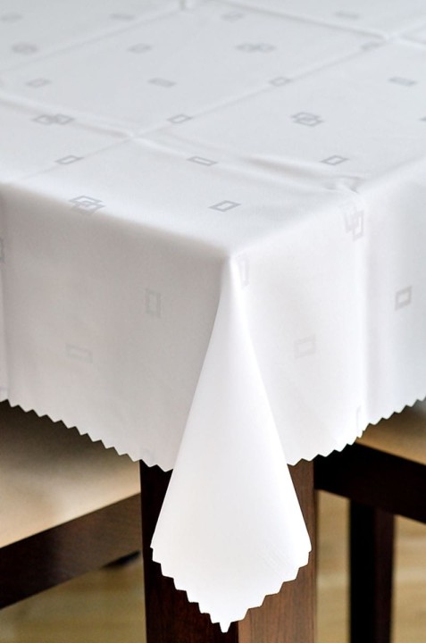 Obrus Biały Plamoodporny w Prostokąty | Na Wymiar