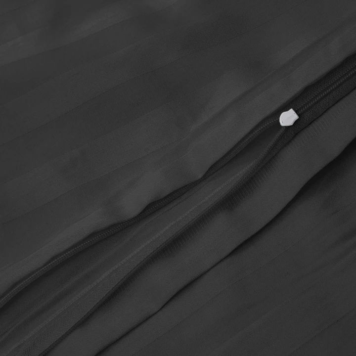 Pościel czarna satyna bawełniano-bambusowa 180x200 na pezent