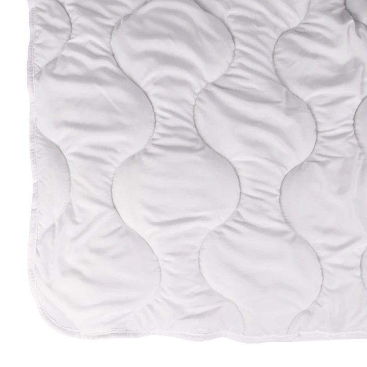 Kołdra CLASSIC całoroczna 140x200 antyalergiczna