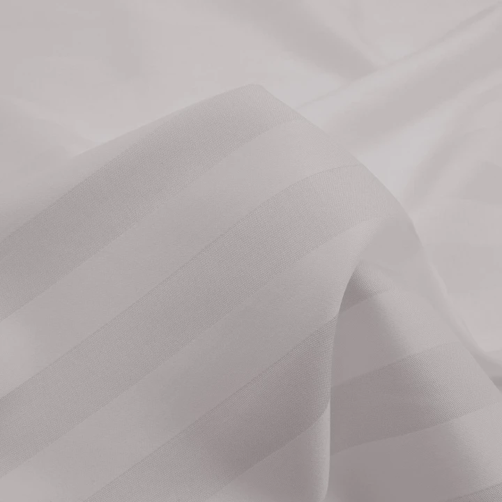 Pościel satynowa z bambusa i bawełny STRIPE GREY 220x200 + 2 poszewki 70x80 z listwą + 4 poszewki 40x40 BAMBOO