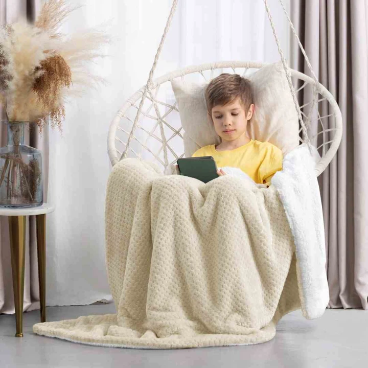 Koc Shleepy Beżowy Tłoczony żakardowo Nowoczesny 130x180 AmeliaHome