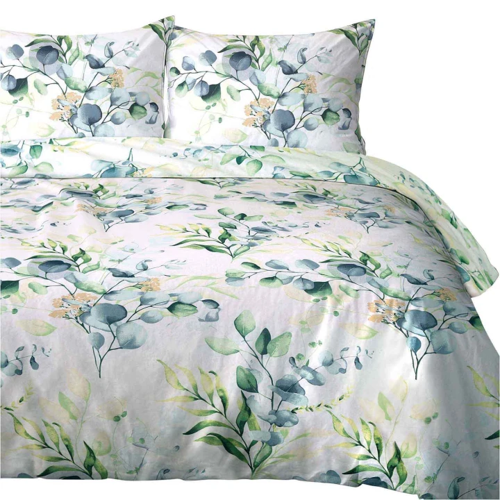 Pościel bawełniana Cottonlove Silva 220x200 cm – białe tło z zielono-niebieskimi liśćmi i kwiatami