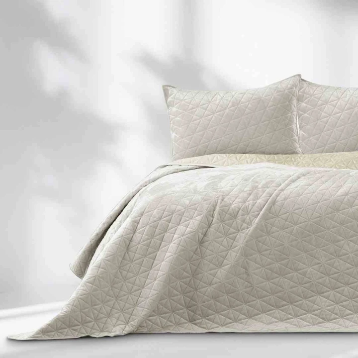 Narzuta LAILA 200x220 jasny beżowy velvet dwustronna glamour AmeliaHome
