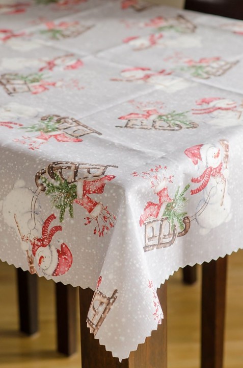 Obrus Boże Narodzenie w bałwanki